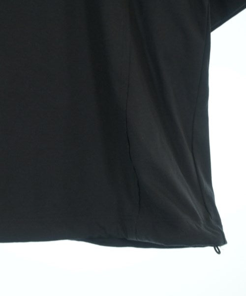 th เสื้อยืด/เสื้อท็อปส์