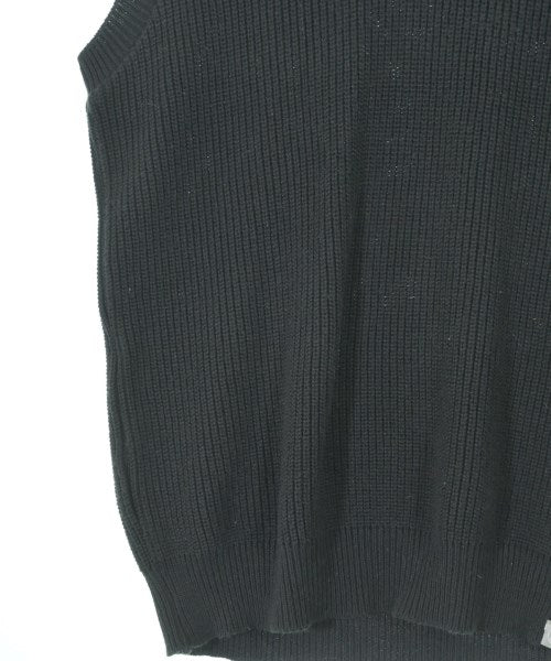 ANGENEHM เสื้อกันหนาว