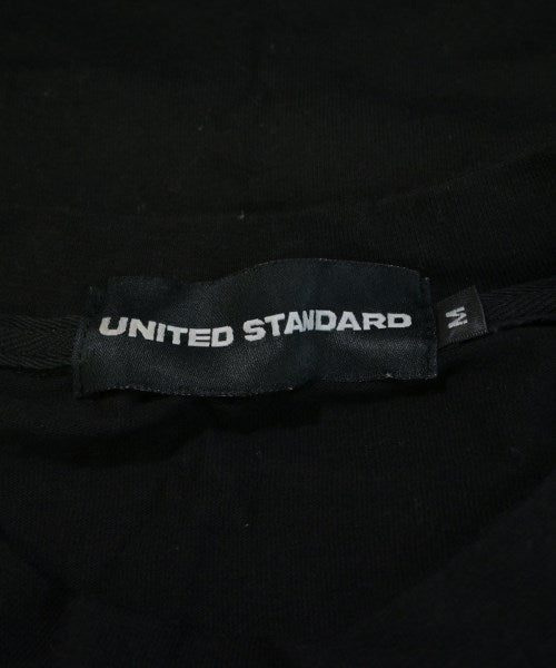 UNITED STANDARD เสื้อยืด/เสื้อท็อปส์