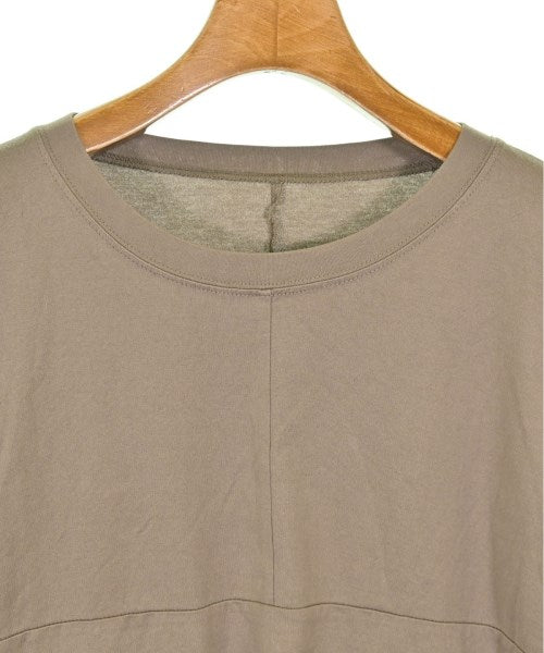 quantisi เสื้อยืด/เสื้อท็อปส์