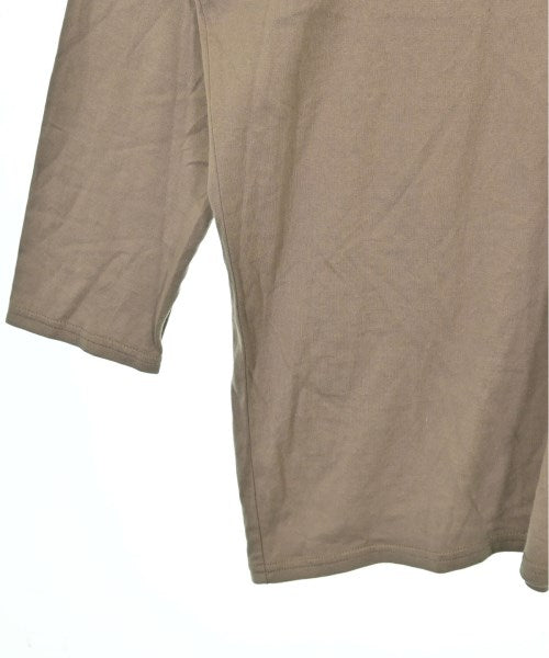 quantisi เสื้อยืด/เสื้อท็อปส์