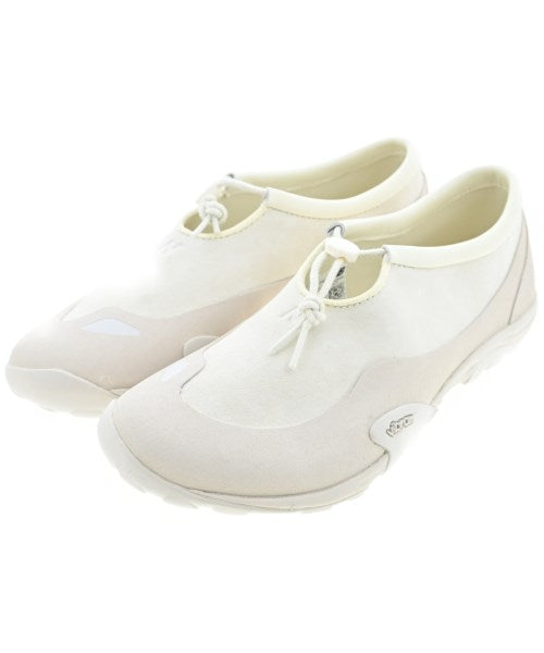 TOKYO DESIGN STUDIO New Balance รองเท้าผ้าใบ