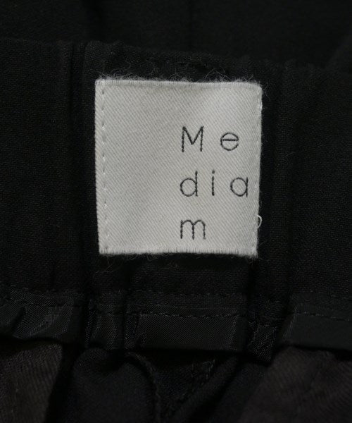 Mediam กางเกง อื่น