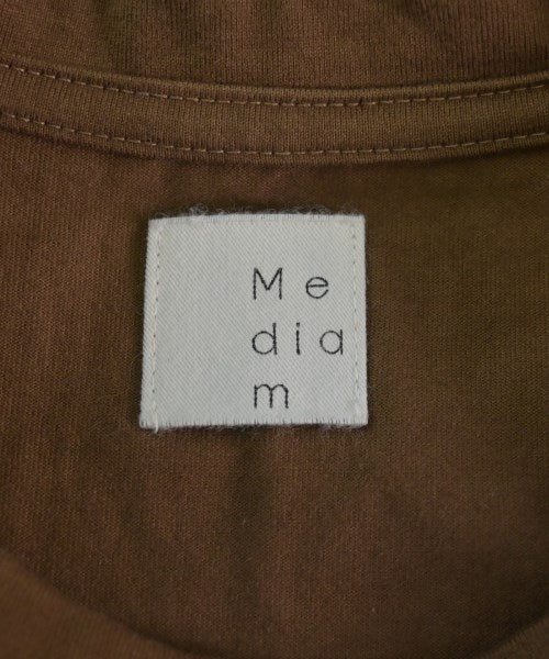 Mediam เสื้อยืด/เสื้อท็อปส์