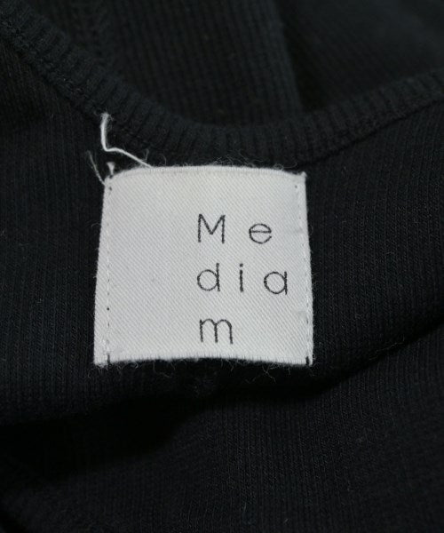 Mediam ชุดเดรส