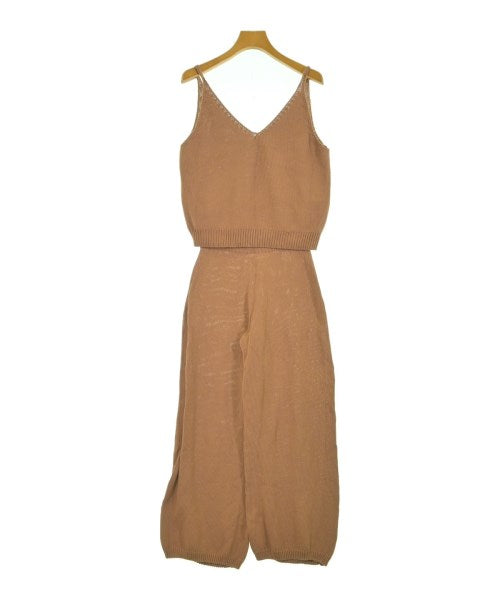 RITA ROW ชุดสูทแบบครบเซต (อื่นๆ)