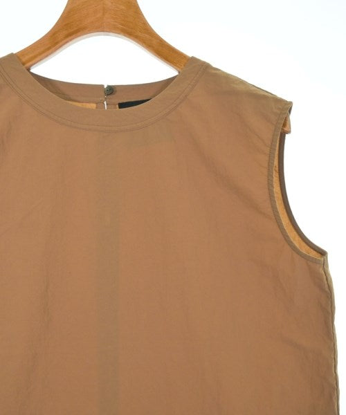 N.O.R.C เสื้อสตรี