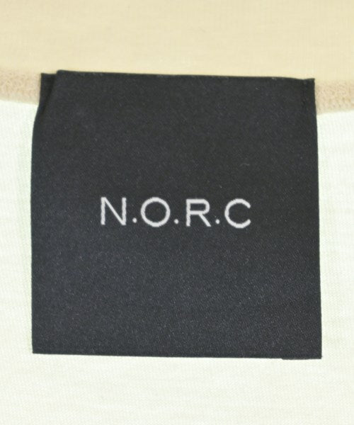 N.O.R.C เสื้อยืด/เสื้อท็อปส์
