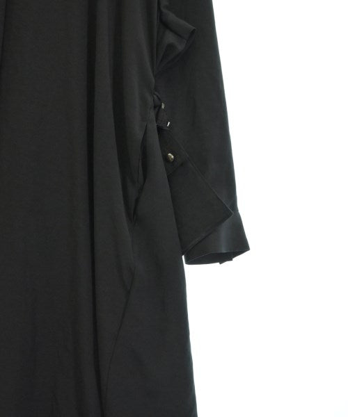 La SRIC ชุดเดรส