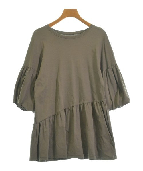 UNDICI NOVE เสื้อยืด/เสื้อท็อปส์