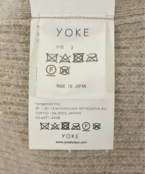 YOKE เสื้อกันหนาว