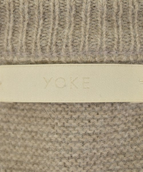 YOKE เสื้อกันหนาว
