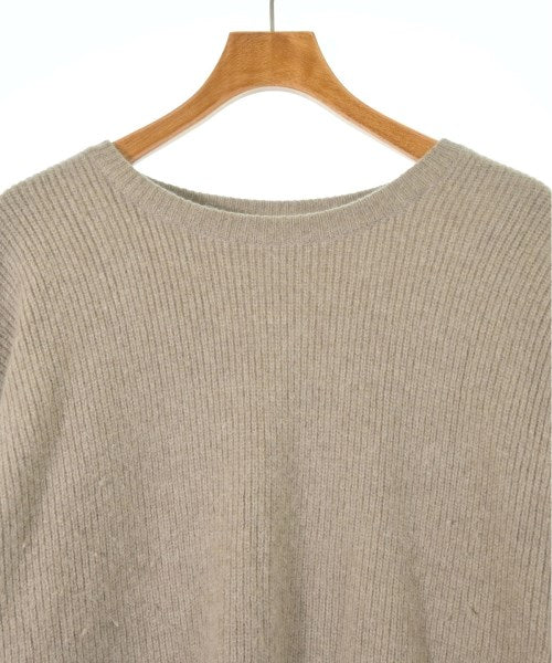 YOKE เสื้อกันหนาว