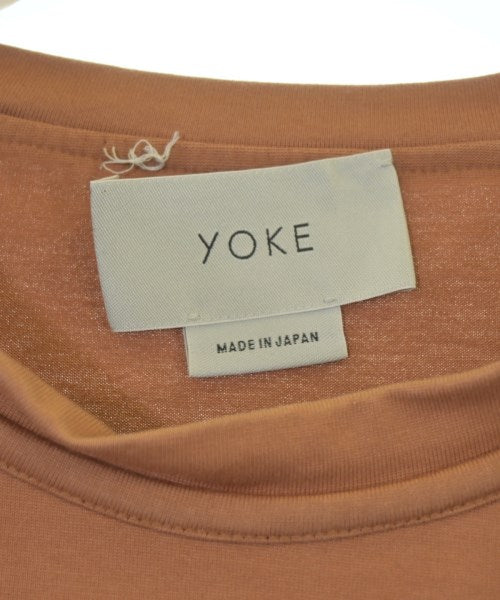 YOKE เสื้อยืด/เสื้อท็อปส์