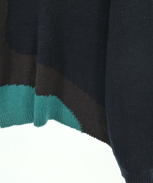 YOKE เสื้อกันหนาว