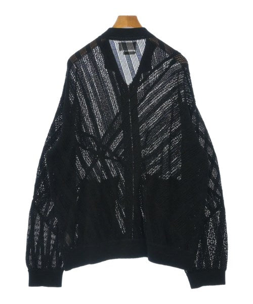 YOKE เสื้อกันหนาว