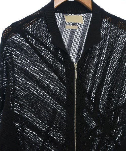 YOKE เสื้อกันหนาว