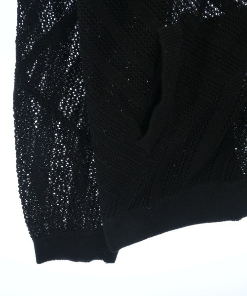 YOKE เสื้อกันหนาว