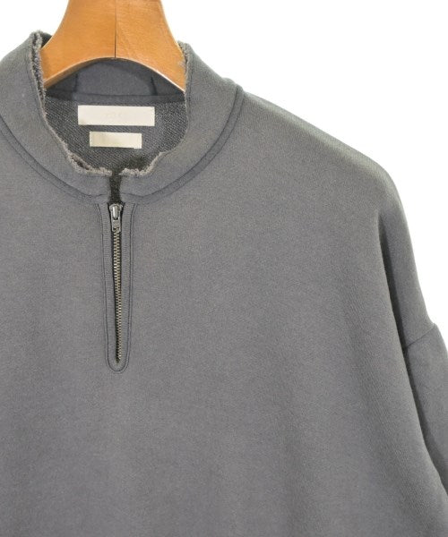 YOKE เสื้อสเวตเตอร์