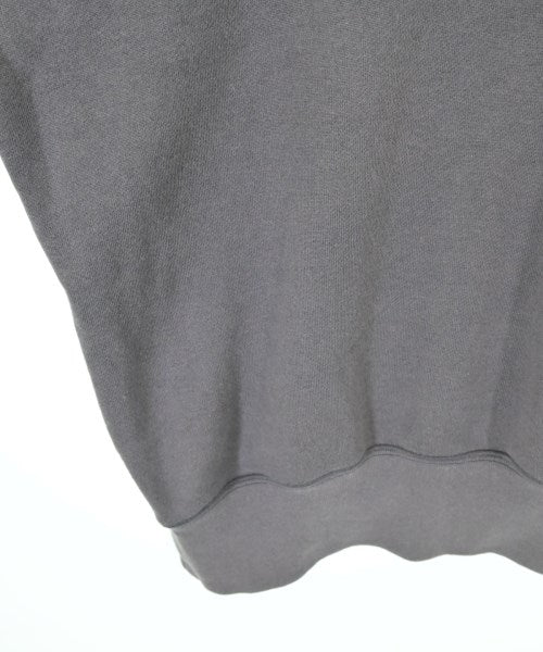 YOKE เสื้อสเวตเตอร์