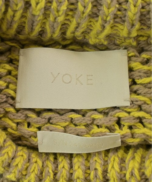 YOKE เสื้อกันหนาว