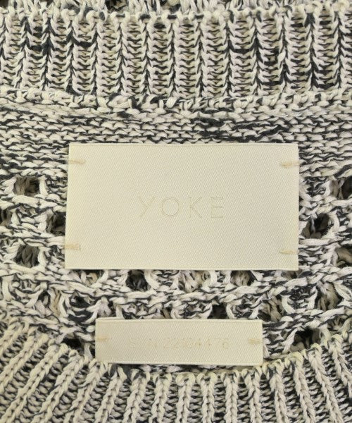 YOKE เสื้อกันหนาว