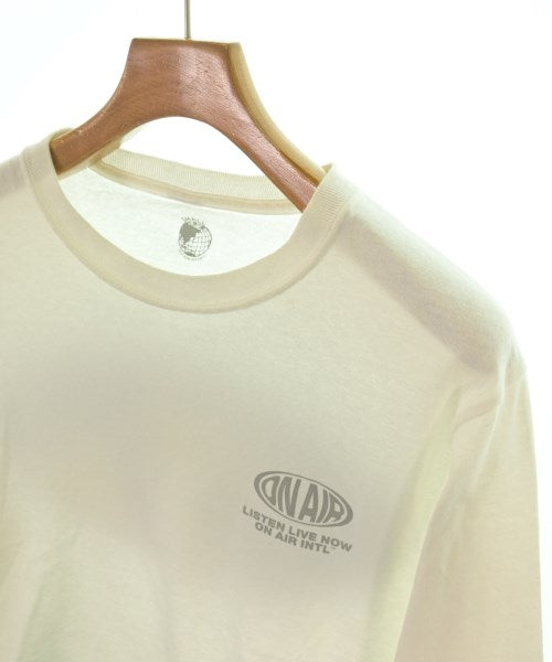 ON AIR เสื้อยืด/เสื้อท็อปส์