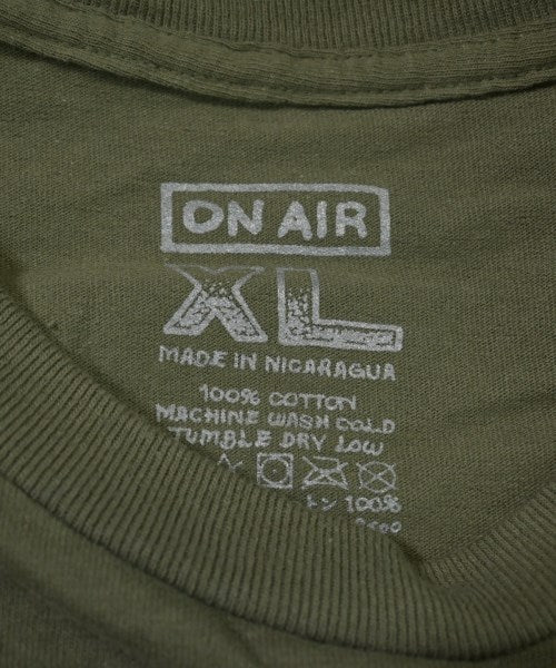 ON AIR เสื้อยืด/เสื้อท็อปส์
