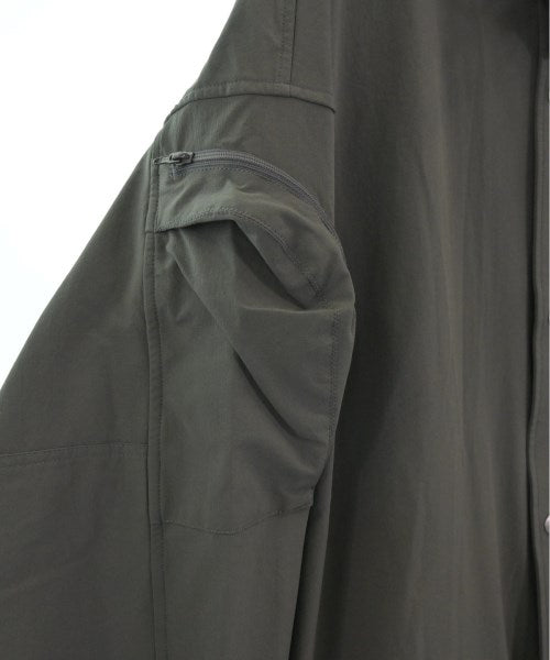 POLYPLOID เสื้อพาร์กาภูเขา