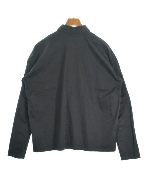 POLYPLOID เสื้อลำลอง