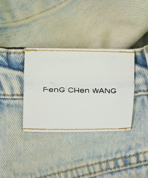 Feng Chen Wang ยีนส์