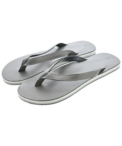 EL NIDO FLIPS รองเท้าแตะ