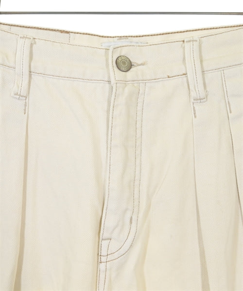 pistola กางเกงขาสั้น