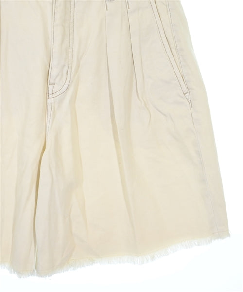 pistola กางเกงขาสั้น