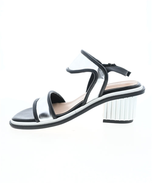 PLAN C รองเท้าแตะ