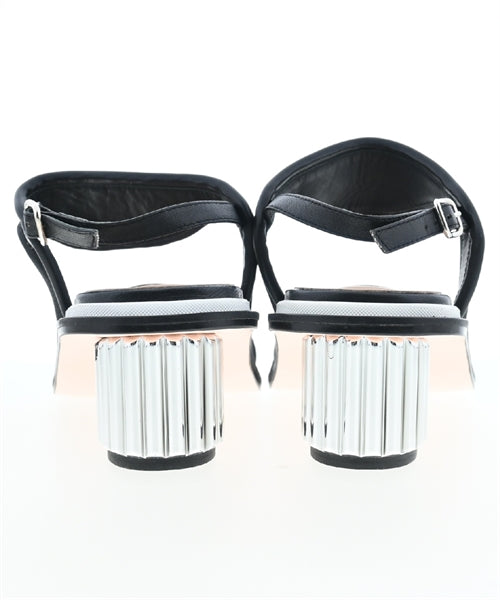 PLAN C รองเท้าแตะ