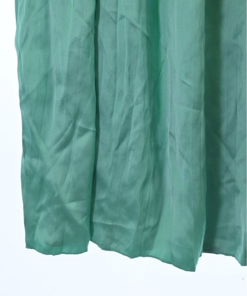 PLAN C กระโปรงยาวถึงเข่า