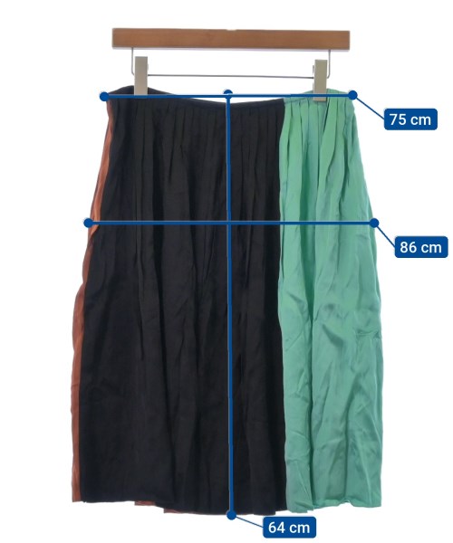 PLAN C กระโปรงยาวถึงเข่า