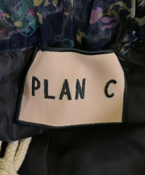 PLAN C กระโปรงยาวถึงเข่า