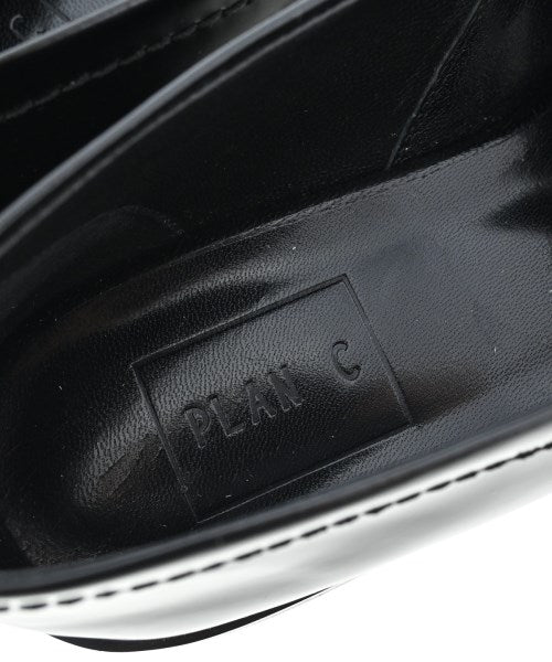 PLAN C รองเท้าสวมทางการ