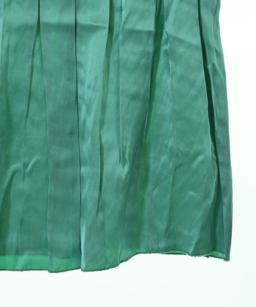 PLAN C กระโปรงยาวถึงเข่า