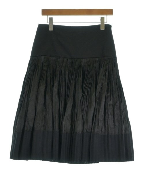 PLAN C กระโปรงยาวถึงเข่า