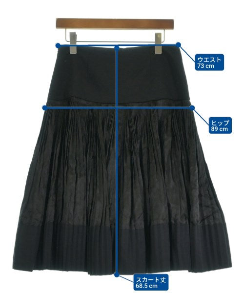 PLAN C กระโปรงยาวถึงเข่า