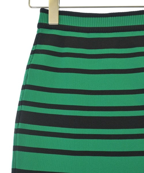 PLAN C กระโปรงยาวถึงเข่า