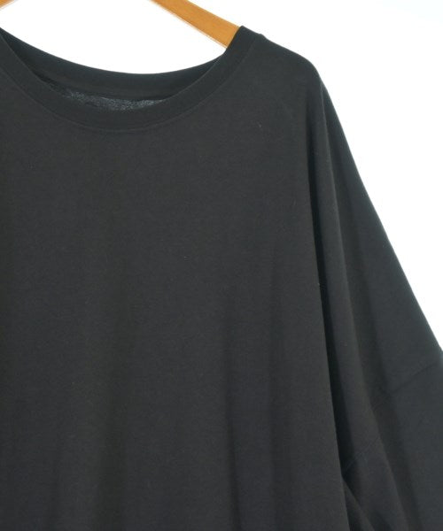RANDOM IDENTITIES เสื้อยืด/เสื้อท็อปส์
