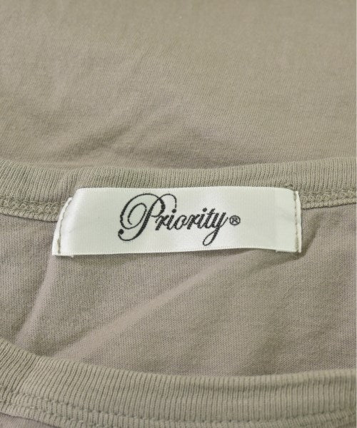 PRIORITY เสื้อยืด/เสื้อท็อปส์