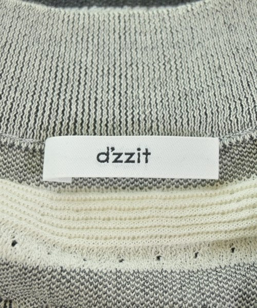 d'zzit เสื้อแขนกุด