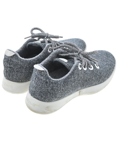 allbirds รองเท้าผ้าใบ