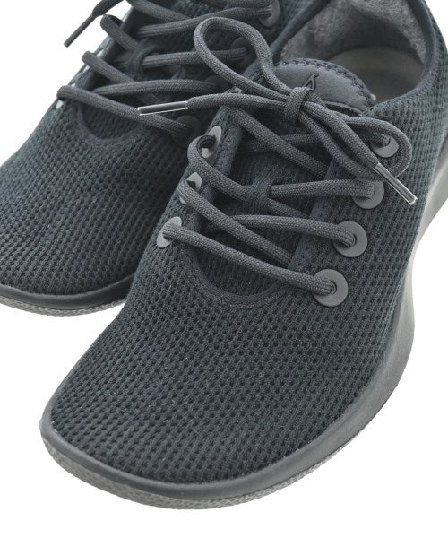 allbirds รองเท้าผ้าใบ