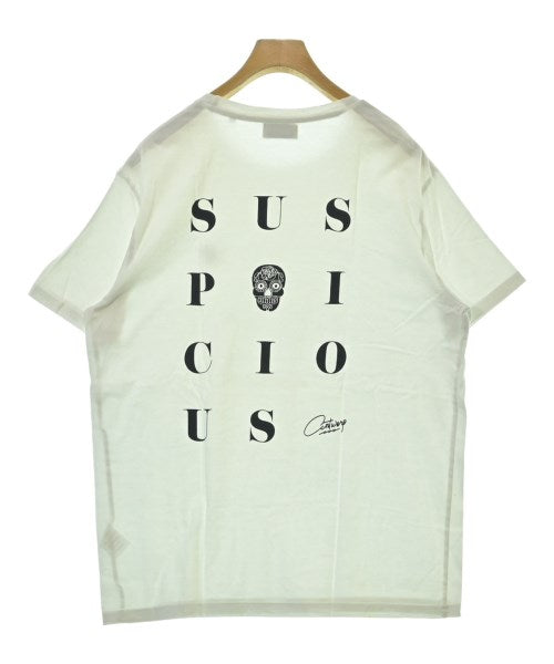 Suspicious เสื้อยืด/เสื้อท็อปส์